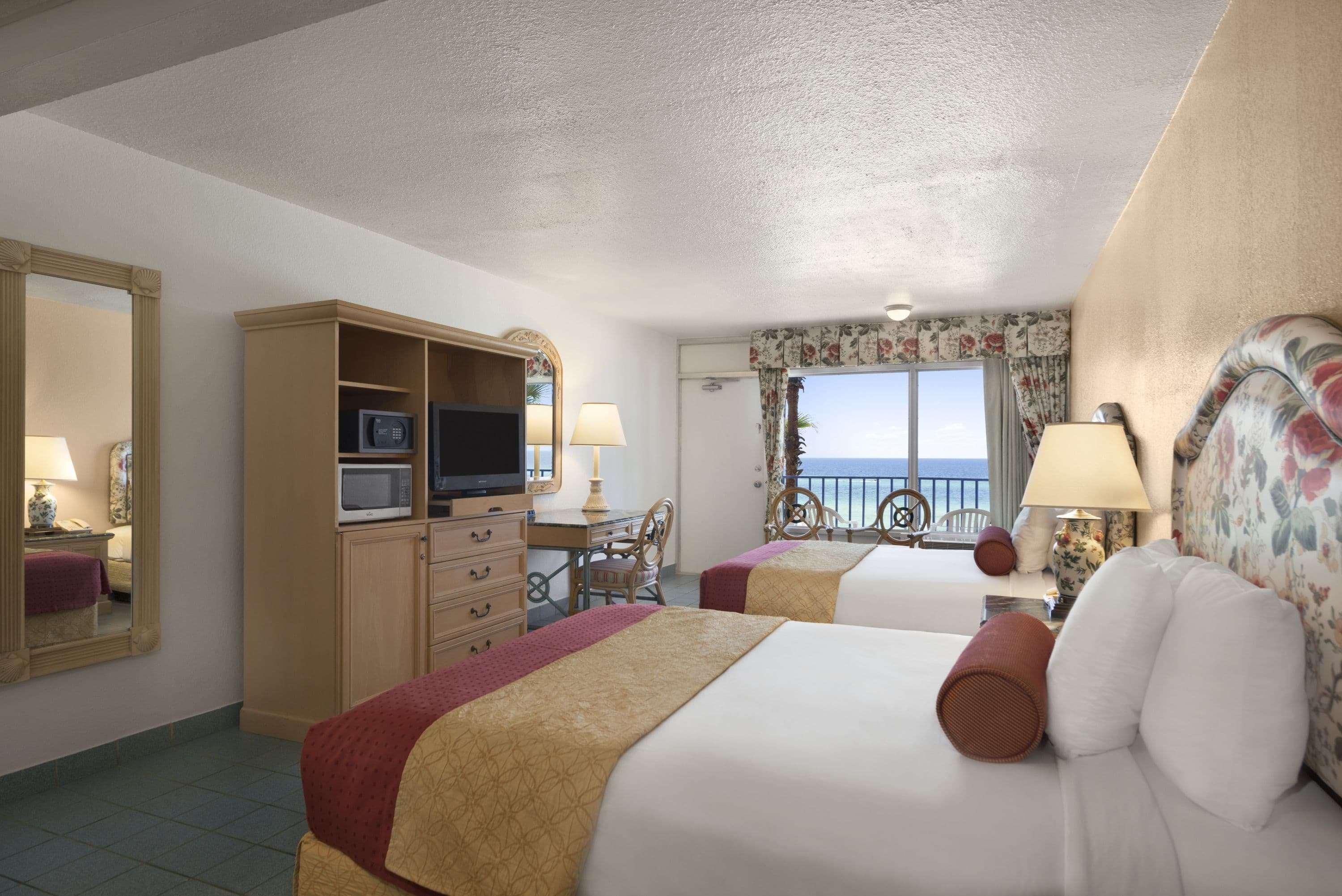 Days Inn By Wyndham Panama City Beach/Ocean Front Kültér fotó