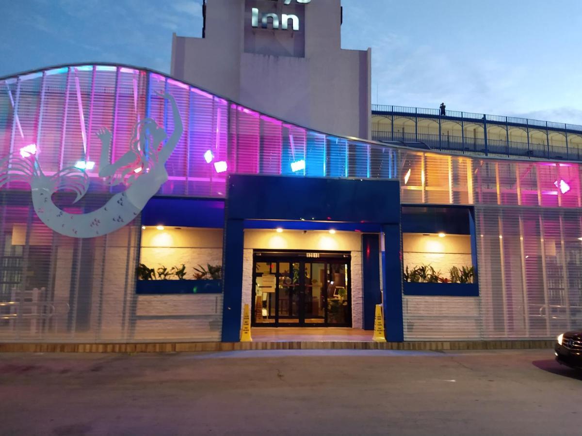 Days Inn By Wyndham Panama City Beach/Ocean Front Kültér fotó