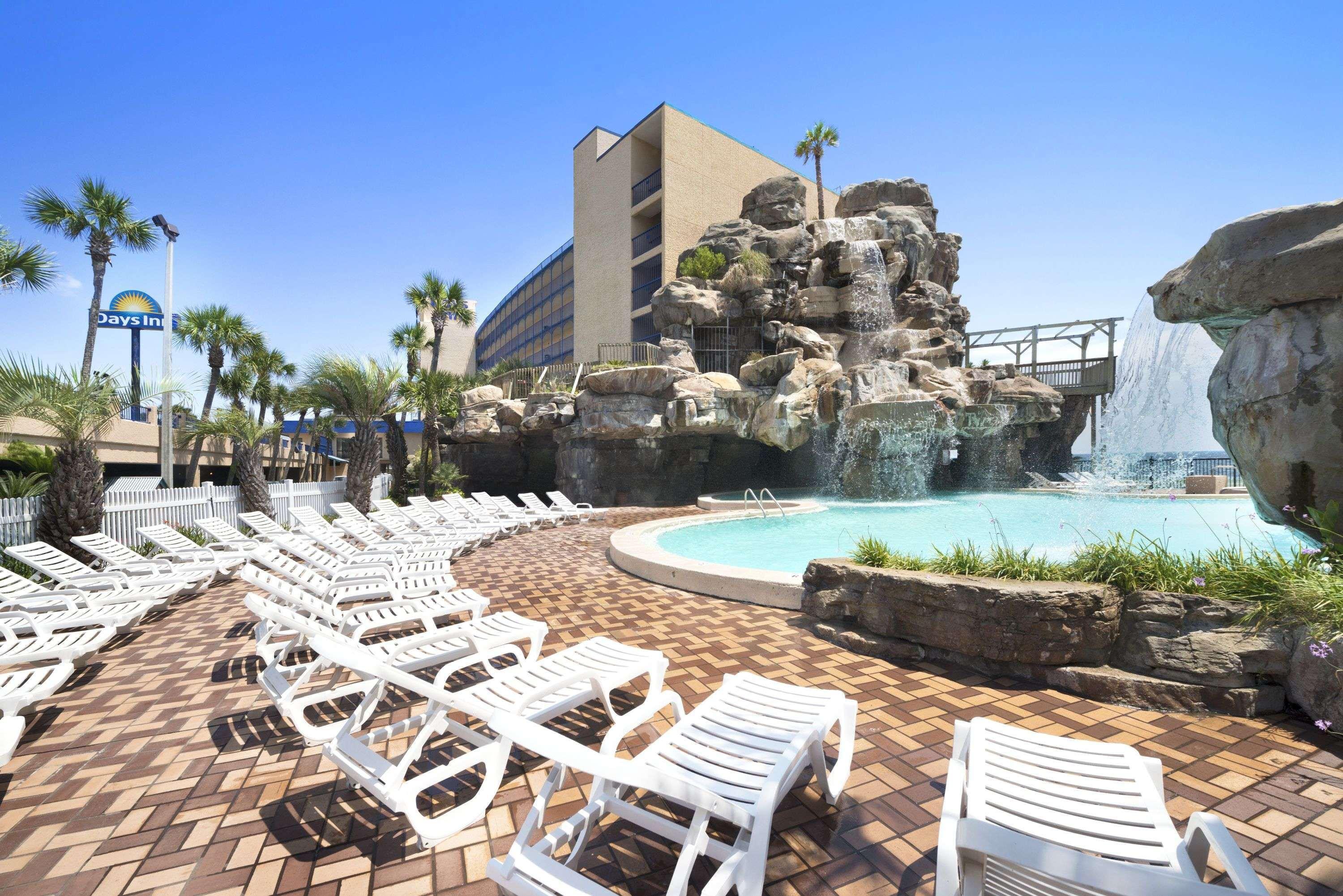 Days Inn By Wyndham Panama City Beach/Ocean Front Kültér fotó