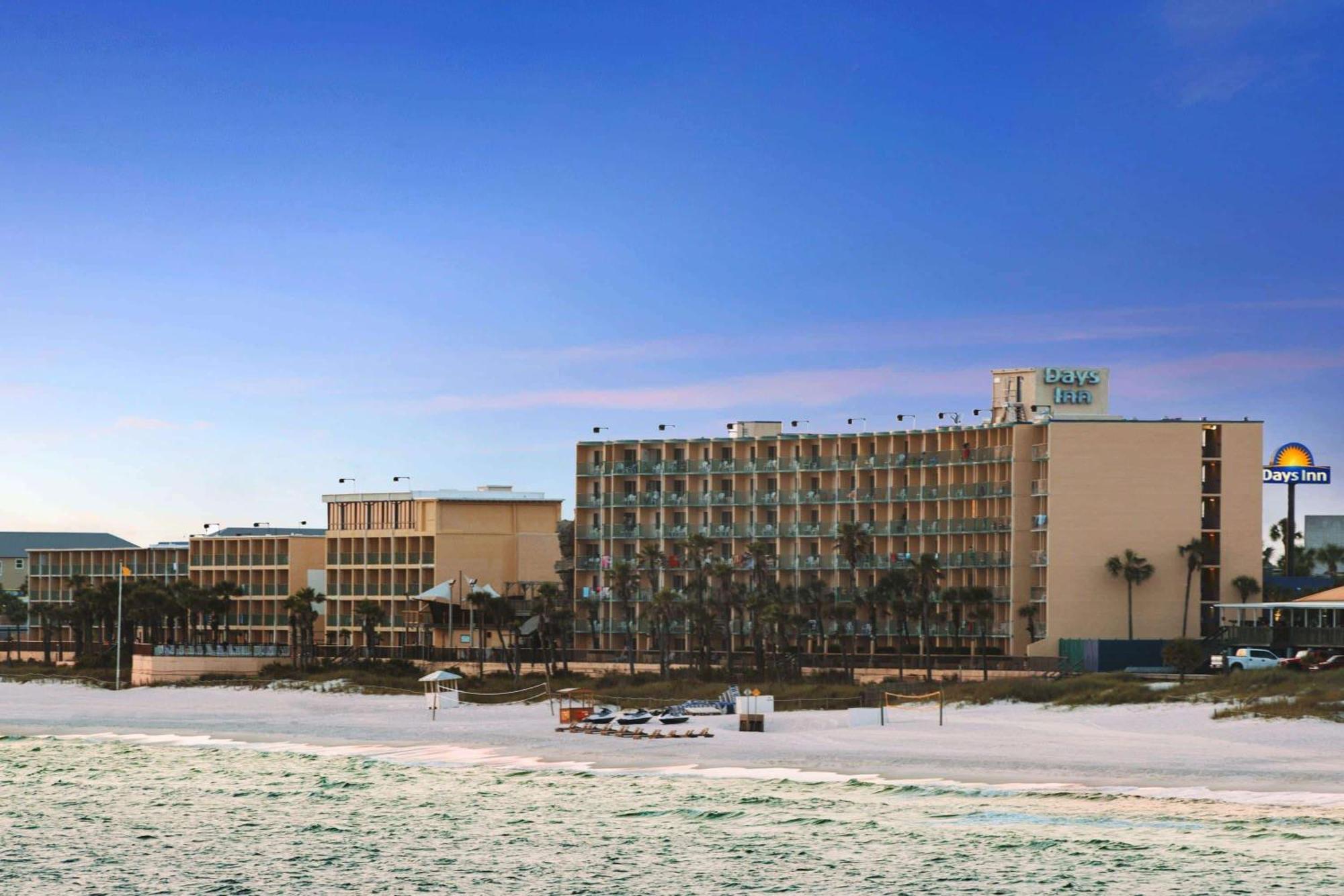 Days Inn By Wyndham Panama City Beach/Ocean Front Kültér fotó